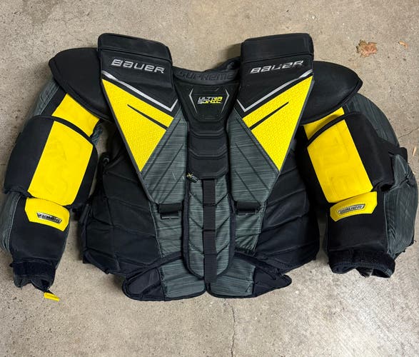 Small Bauer Supreme UltraSonic Goalie Chest Protector Pro Stock (Used)