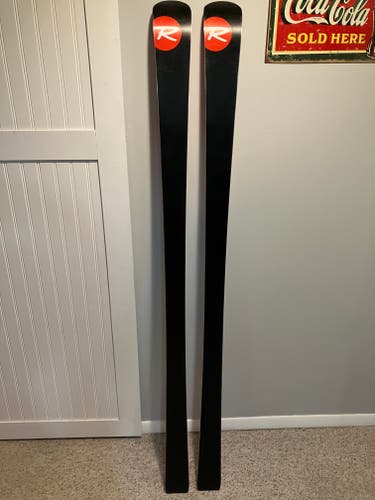 Unisex Racing 165 cm Rossignol Hero FIS GS Pro Skis Without Bindings (Used)