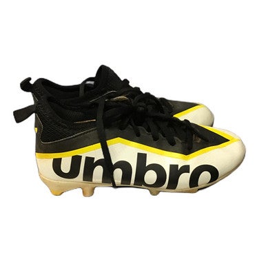 Used Umbro Soccer Cleats White Junior 01 11730-S000066646