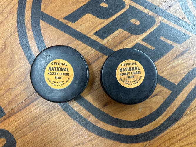 Official National Hockey League Pucks -2