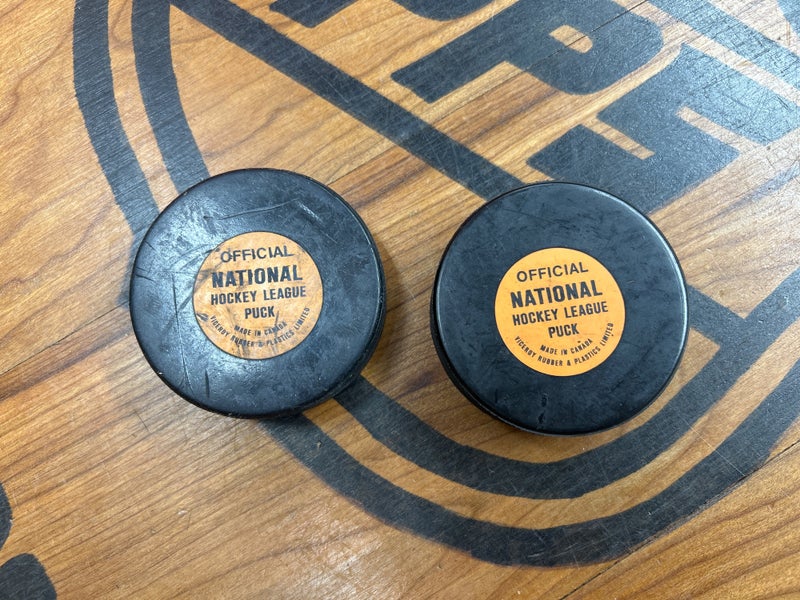 Official National Hockey League Pucks -2