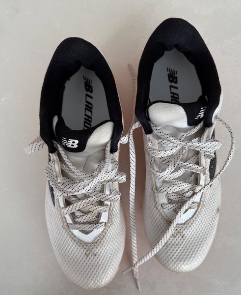 White Men's Size M 8.5 (W 9.5) Adult New Balance Low Top Freeze 5.0 Molded Cleats (Used)