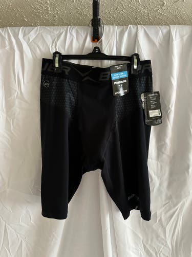 Brand New Bauer Men’s Large Compression Shorts 37.5