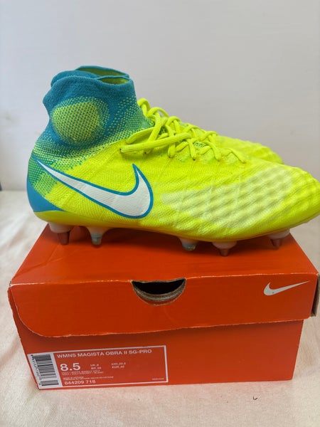 Green Women's Size M 7.5 (W 8.5) Nike Nike Magista Obra II Pro Cleats (New)
