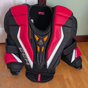 Large CCM EFLEX 6 Goalie Chest Protector (Used)