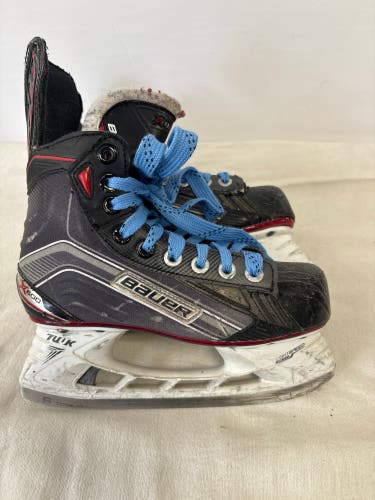 Bauer Vapor X600 Hockey Skates Regular Width Size 2 (Used)