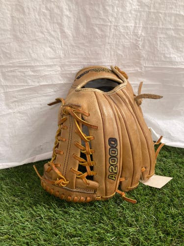 Wilson A2000 RH Infield Baseball Glove | 11.5"