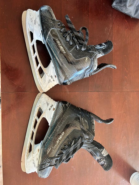 2024 Bauer Supreme Matrix Hockey Skates Size 4 (Used)