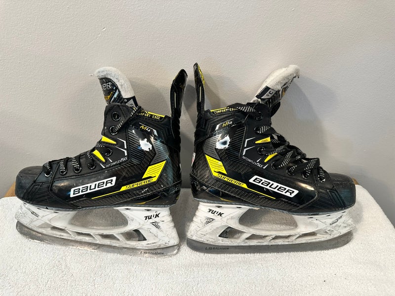 Bauer Supreme M4 Hockey Skates Regular Width Size 3.5 (Used)