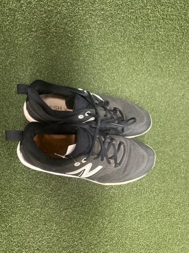 Black Men's Size M 10.0 (W 11.0) New Balance Metal (Used)(#11400)