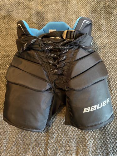 Junior Small/Medium Bauer GSX Hockey Goalie Pants (Used)