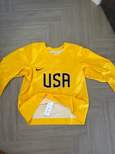 Yellow Size 54 Adult Unisex Jersey (Used)