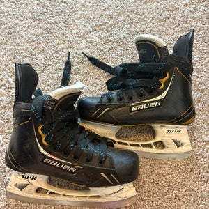 Junior Bauer Supreme One.9 Hockey Skates Regular Width Size 1.5 (Used)