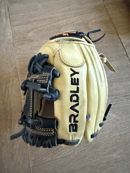 RH Infield Baseball Glove 11" (Used)