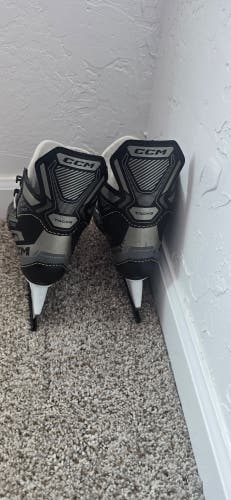 2022 CCM AS-550 Hockey Skates 10 (Used)