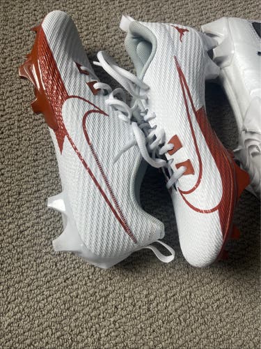Texas team issued Nike vapor speed Size 11.5