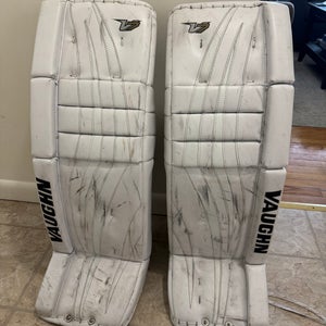 34" Vaughn Velocity V7 XF Pro Goalie Leg Pads (Used)