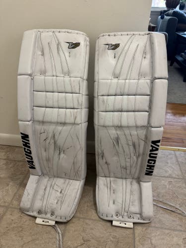 34" Vaughn Velocity V7 XF Pro Goalie Leg Pads (Used)