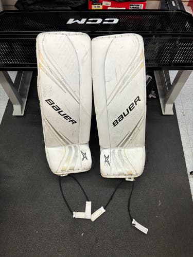 Medium Bauer Vapor 2X Goalie Leg Pads (Used)