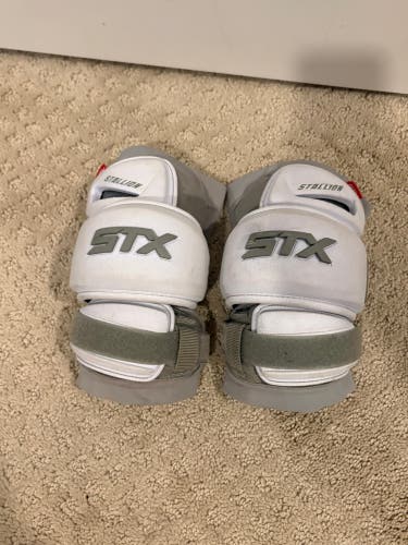 Large Adult STX Stallion 1k Arm Pads (Used)