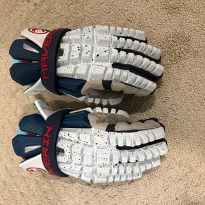 Showtime 2024 Lacrosse Gloves 13" (Practically New)