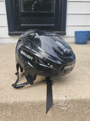 Small Bauer Hyperlite 2 Helmet (Used)