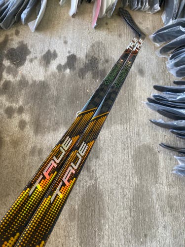 2 Pack New LH True Hzrdus 9X4 Hall Custom 105 flex yellow