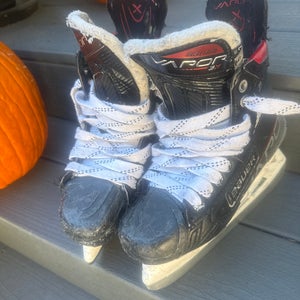 Bauer Vapor 3X Hockey Skates Size 5 (Used)