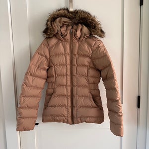 Gold Women's Small The North Face Jacket - EUC