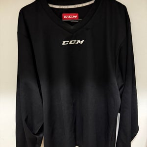 Black Medium Adult Unisex CCM 5000 Jersey (Used)