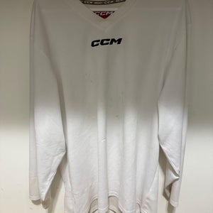 White Medium Adult Unisex CCM 5000 Jersey (Used)