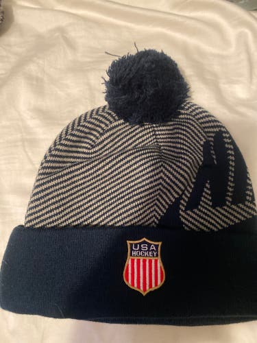 USA hockey Blue Adult Unisex One Size Fits All Nike Hat (Used)