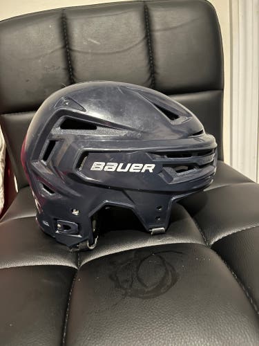 Small Bauer Re-Akt 150 Helmet (Used)
