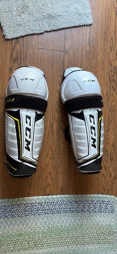 Senior CCM Super Tacks AS1 14" Shin Pads (New)