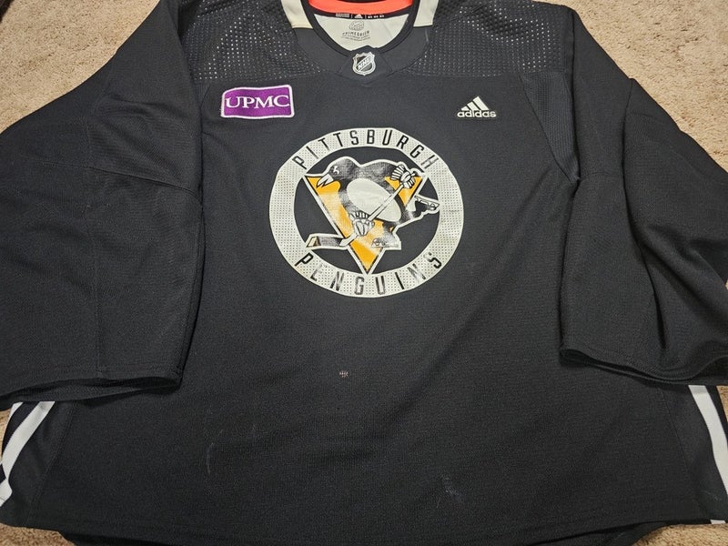 PITTSBURGH PENGUINS Adidas Black Practice Worn Used Goalie Cut Jersey size 58G