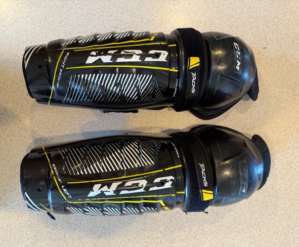 Junior CCM Tacks 9040 13" Shin Pads (Used)