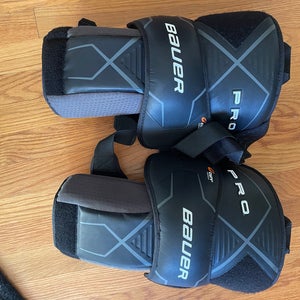 Bauer Pro Knee guards size Adult  (Used)