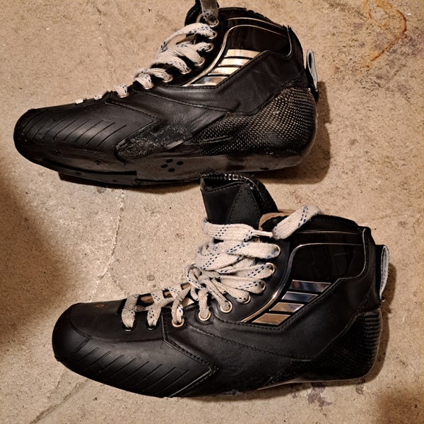 True VH Hockey Goalie Skates 9.5 (Used)