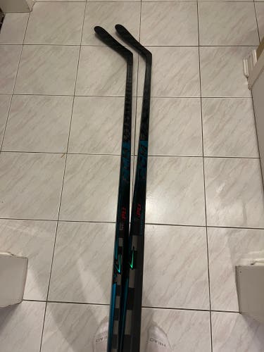 2 Pack New Senior CCM Vizion Left Hand Hockey 70 Flex Stick P29 +1/4 (New)