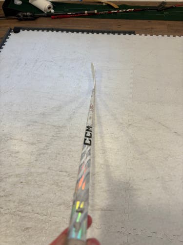 Whiteout Senior CCM JetSpeed FT5 Pro Right Handed Hockey Stick P29 (Used)