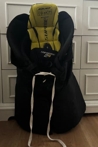 Senior Medium Bauer Supreme 2S Hockey Pants (Used)