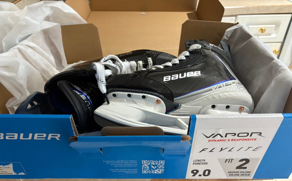 2025 Bauer Vapor Flylite Hockey Skates 9 (Used)