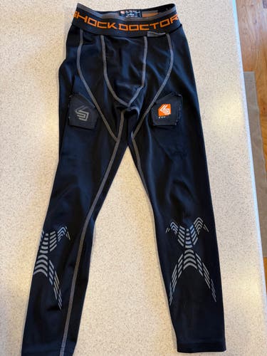 Black Medium Boys Shock Doctor Compression (Used)