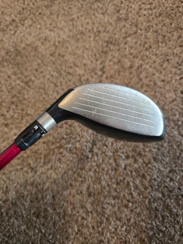 Men's TaylorMade R9 Right Handed Fairway Wood Stiff Flex 5 Wood (Used)