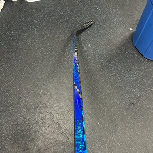 Senior Bauer Twitch Right Handed Hockey Stick P92M Pro Stock (Used)