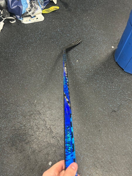 Senior Bauer Twitch Right Handed Hockey Stick P92M Pro Stock (Used)