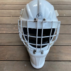 Wall Goalie Mask W1 Junior Large - Excellent Condition - current HECC certification