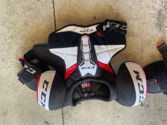 Men's Small Senior CCM JetSpeed FT475 Shoulder Pads (Used)