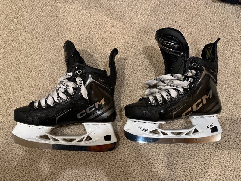 2024 CCM Tacks XF Hockey Skates Wide Width Size 5 (Used)