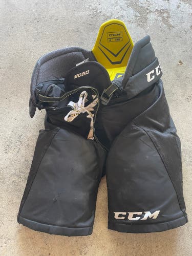 Men's Junior XL CCM Tacks 9060 Hockey Pants (Used)